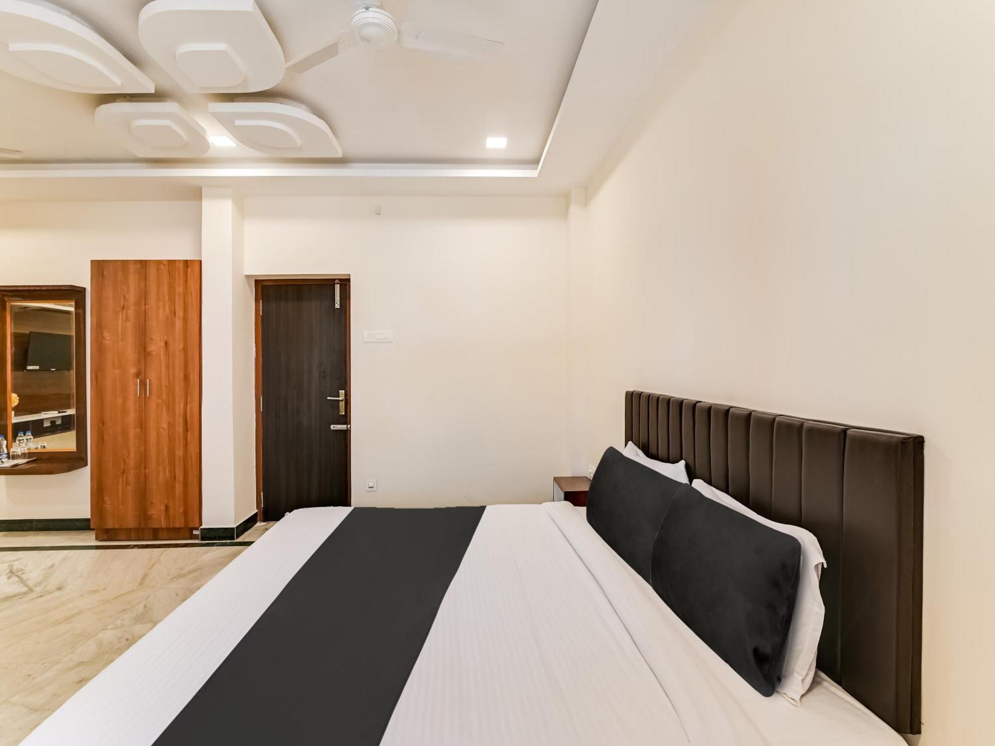 Hotel O Rj Royal Inn Vellore Εξωτερικό φωτογραφία