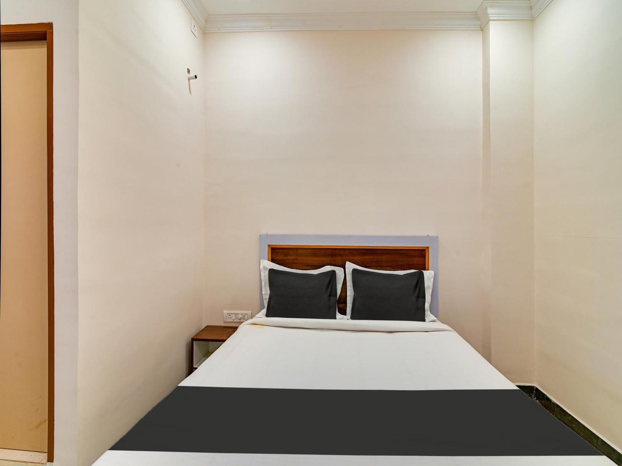 Hotel O Rj Royal Inn Vellore Εξωτερικό φωτογραφία